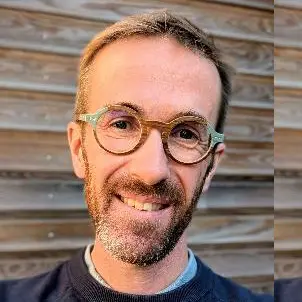 CV Ingénieur en électronique expérimenté